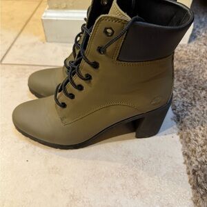 Women's Olive Lace-Up Ankle Boots